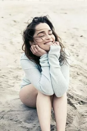 Emilia Clarke OnlyFans Leaked Free Thumbnail Picture - #QvhDbDKOIn