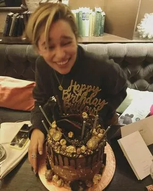 Emilia Clarke OnlyFans Leaked Free Thumbnail Picture - #fpSmR635ep