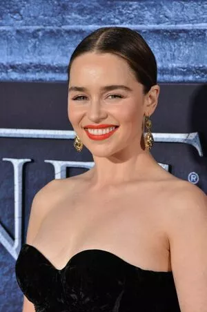 Emilia Clarke OnlyFans Leaked Free Thumbnail Picture - #gnKoHYsX1d