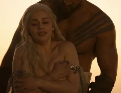 Emilia Clarke OnlyFans Leaked Free Thumbnail Picture - #hzHkD6QPeX