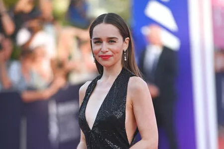 Emilia Clarke OnlyFans Leaked Free Thumbnail Picture - #nMTALqlpov
