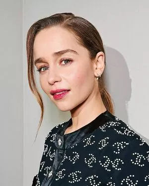 Emilia Clarke OnlyFans Leaked Free Thumbnail Picture - #nrx57PnQ5B