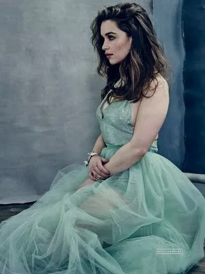 Emilia Clarke OnlyFans Leaked Free Thumbnail Picture - #p7PFR094Pe