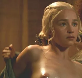 Emilia Clarke OnlyFans Leaked Free Thumbnail Picture - #rCc7CnNoQJ