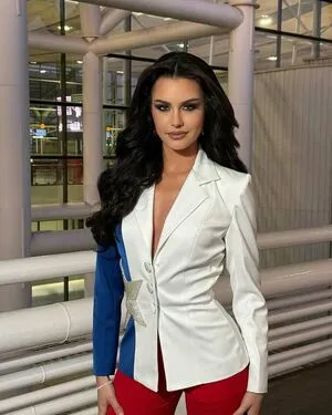 Emilia Dides OnlyFans Leaked Free Thumbnail Picture - #C37ZHBEul4