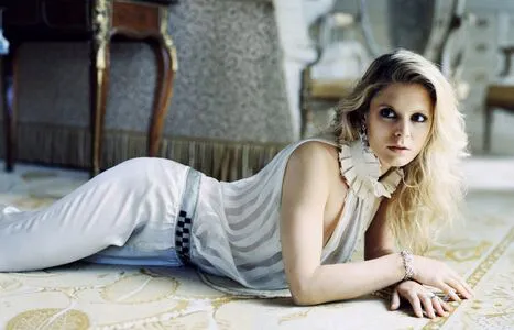 Emilia Fox OnlyFans Leaked Free Thumbnail Picture - #MpL0ESLQcj