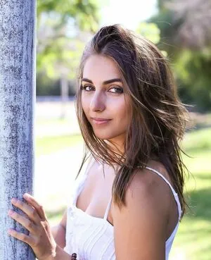 Emilia Hartford OnlyFans Leaked Free Thumbnail Picture - #9Jgrvay9Un