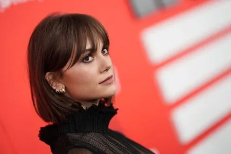 Emilia Jones OnlyFans Leaked Free Thumbnail Picture - #8Yu02y1fJL