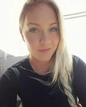Emilia Linden OnlyFans Leaked Free Thumbnail Picture - #6fRUgV4n1T