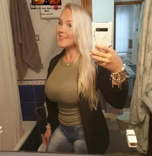 Emilia Linden OnlyFans Leaked Free Thumbnail Picture - #dIXdtoYimj