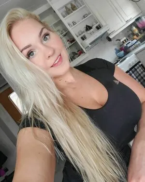 Emilia Linden OnlyFans Leaked Free Thumbnail Picture - #qXSeOtTLC3