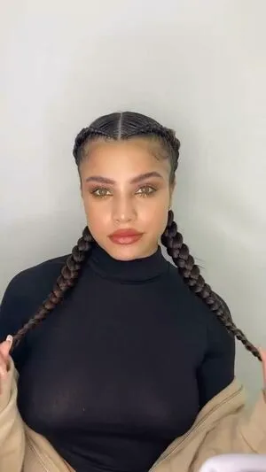 Emilia Mernes OnlyFans Leaked Free Thumbnail Picture - #H2b7bF7es1