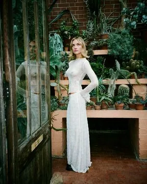 Emilia Silberg OnlyFans Leaked Free Thumbnail Picture - #EntytQpV16