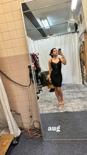 Emilia Suarez OnlyFans Leaked Free Thumbnail Picture - #4lYXOzKw11