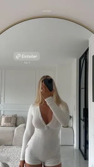 Emilia Wue OnlyFans Leaked Free Thumbnail Picture - #IRxn9Te3DZ