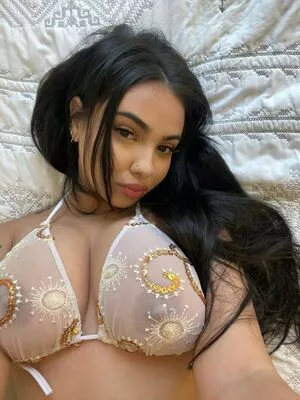 Emilia OnlyFans Leaked Free Thumbnail Picture - #jegDUYKApL