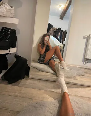 Emiliaaa Rose OnlyFans Leaked Free Thumbnail Picture - #9Y4aoXdcfP