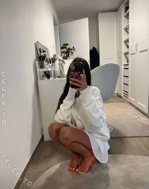 Emiliaaa Rose OnlyFans Leaked Free Thumbnail Picture - #BUEXVpDCPh