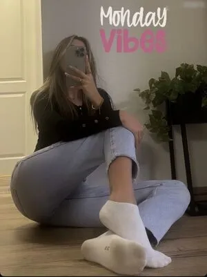 Emiliaaa Rose OnlyFans Leaked Free Thumbnail Picture - #E9WWB5wXrO
