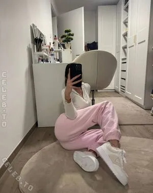 Emiliaaa Rose OnlyFans Leaked Free Thumbnail Picture - #RLCuupI3Ri