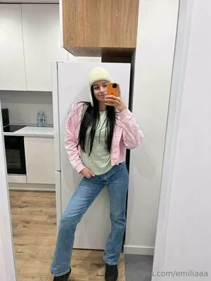 Emiliaaa OnlyFans Leaked Free Thumbnail Picture - #2u93VdH6GY