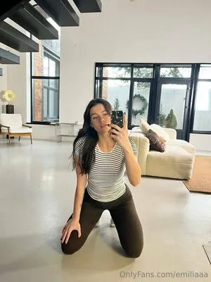 Emiliaaa OnlyFans Leaked Free Thumbnail Picture - #uYfUXKLDbs