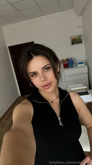 Emiliaarola OnlyFans Leaked Free Thumbnail Picture - #YkmpsKeUex