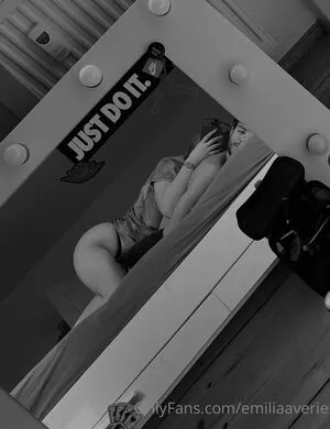 Emiliaaverie OnlyFans Leaked Free Thumbnail Picture - #I17cUG6MhX