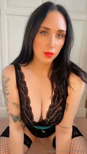 Emiliacrow OnlyFans Leaked Free Thumbnail Picture - #dLAARiYkzO