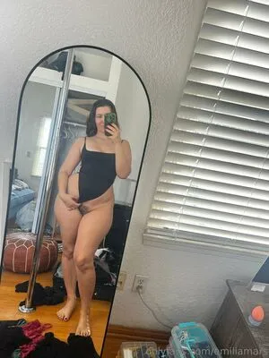 Emiliamars OnlyFans Leaked Free Thumbnail Picture - #0uBPgp1unI
