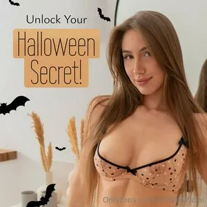 Emiliaofficial OnlyFans Leaked Free Thumbnail Picture - #MqiIliyX91
