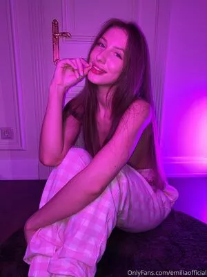 emiliaofficial OnlyFans Leaked Free Thumbnail Picture - #SAtNkHn8CG