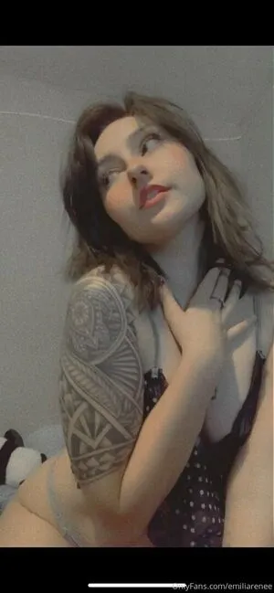Emiliarenblue OnlyFans Leaked Free Thumbnail Picture - #mAYACmLczv