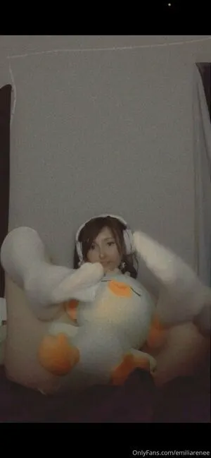 Emiliarenblue OnlyFans Leaked Free Thumbnail Picture - #vGMjJP7qSg