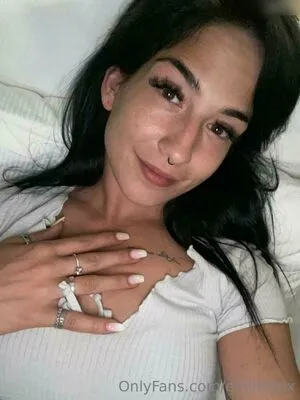 Emiliavox OnlyFans Leaked Free Thumbnail Picture - #9e3xGkT7qB