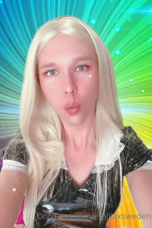 Emiliaxsweden OnlyFans Leaked Free Thumbnail Picture - #cTHGIOKegI