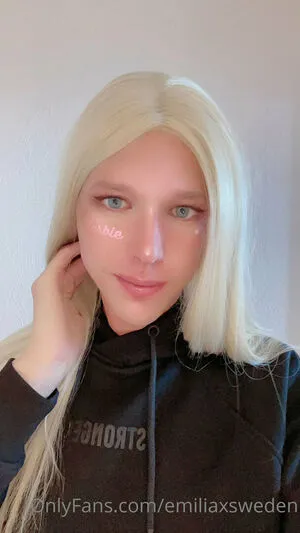 Emiliaxsweden OnlyFans Leaked Free Thumbnail Picture - #hI9iVnNIbW