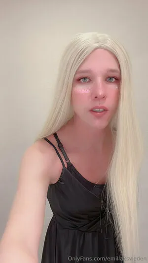 Emiliaxsweden OnlyFans Leaked Free Thumbnail Picture - #p586HdPLJe
