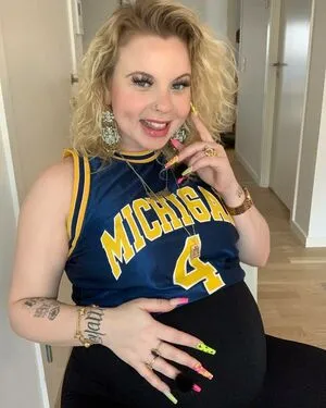 Emilie Brooklyn OnlyFans Leaked Free Thumbnail Picture - #OM7gjsi2r0