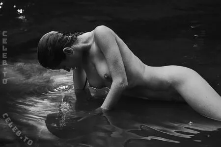 Emilie Payet OnlyFans Leaked Free Thumbnail Picture - #025OCu2zUp