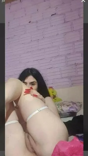 Emillibg OnlyFans Leaked Free Thumbnail Picture - #P7VnA5Ed9z