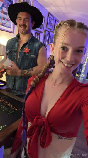 Emilliee OnlyFans Leaked Free Thumbnail Picture - #HNyfaGVxTA