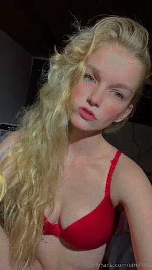 Emilliee OnlyFans Leaked Free Thumbnail Picture - #wtvpCX52Sj