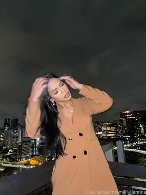 Emillivalentina OnlyFans Leaked Free Thumbnail Picture - #39YjaN1HYD