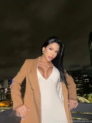 Emillivalentina OnlyFans Leaked Free Thumbnail Picture - #PGovlLBJbX