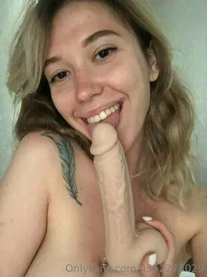 Emilly Xo OnlyFans Leaked Free Thumbnail Picture - #HXKXe5n28m