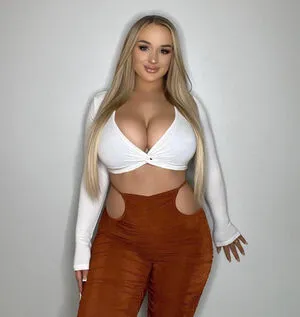 Emily OnlyFans Leaked Free Thumbnail Picture - #Sx21ckj7H5