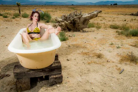 Emily Addison OnlyFans Leaked Free Thumbnail Picture - #2OaTSwa6X1