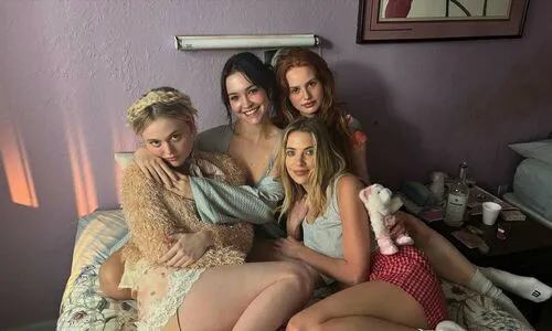 Emily Alyn Lind OnlyFans Leaked Free Thumbnail Picture - #4Zt6BS4JkF