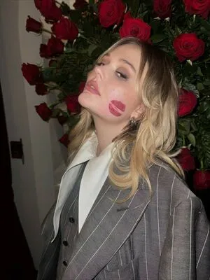 Emily Alyn Lind OnlyFans Leaked Free Thumbnail Picture - #FCmXa8DOPp